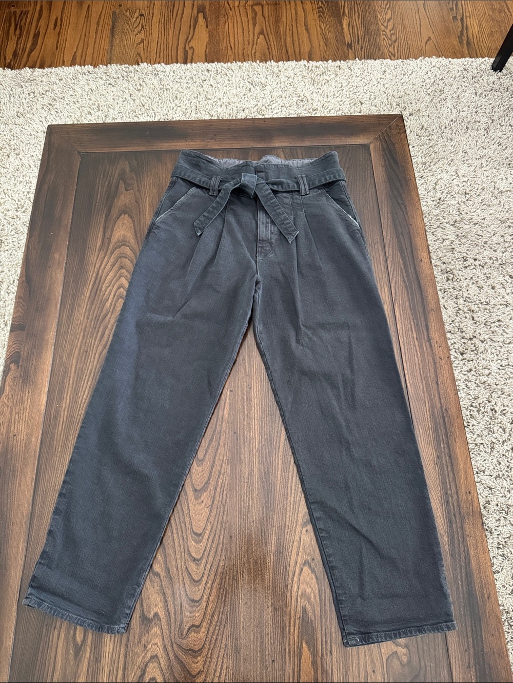 Mother Jeans Paper Bag Waist Pleated in Faded Black Wash Size 28